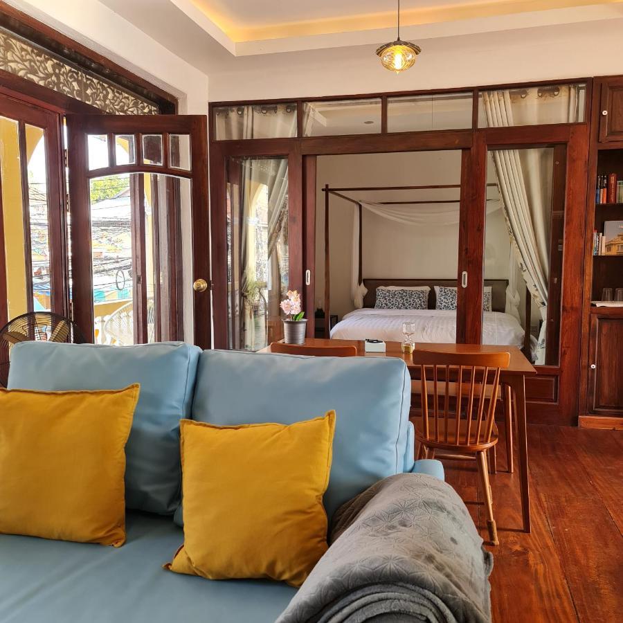 Sittisang Heritage House 1920 Kanchanaburi Bagian luar foto